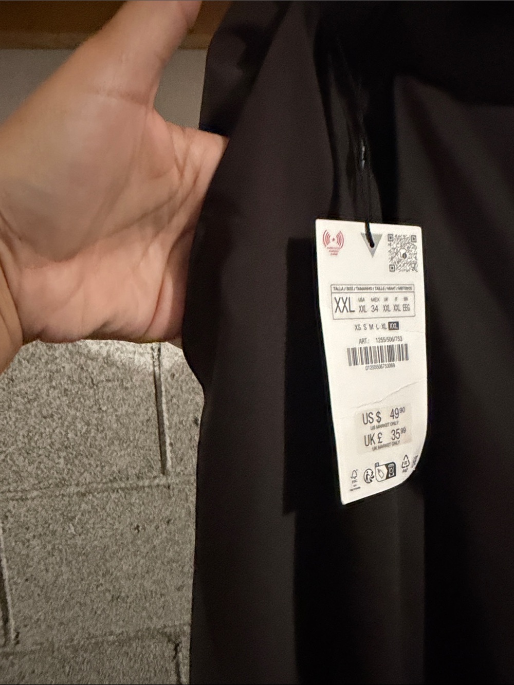 Zara Black High-Waist Pleated Tapered Pants - Picture 3 of 3